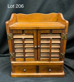 1956 Guild 484 Spice Chest Radio