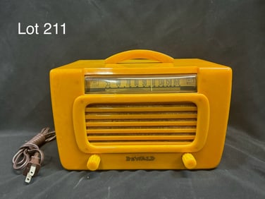 1939 DeWald 561Z 'Jewel' Catalin Tube Radio