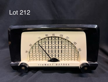 1952 Stewart Warner 9161-A Tube Table Radio