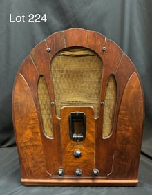 1935 Philco 144B Cathedral Radio