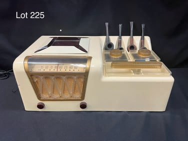 1949 Porto Products "Smokerette" SR-600W Tube Radio