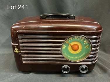 1950 Emerson 642 Tube Table Radio