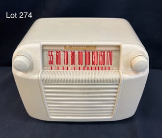 1947 Firestone 4-A-25 "Air Chief" Tube Radio