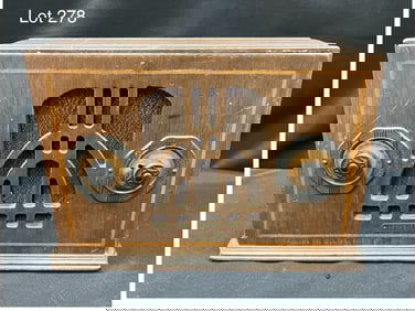 Automatic Radio Mfg. "Songbird" Tube Radio