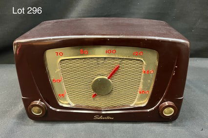 1953 Silvertone 5 Tube Radio