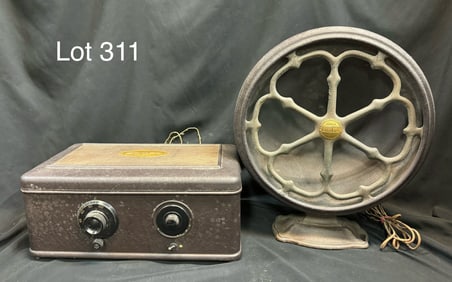 1928 Atwater Kent Model 40 Tube Casket Radio w/ Speaker