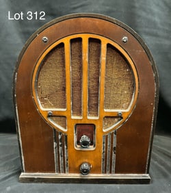 1937 Philco 84B Tube Cathedral Radio