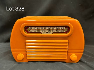 1945 Fada 652 'Temple' Catalin Tube Table Radio