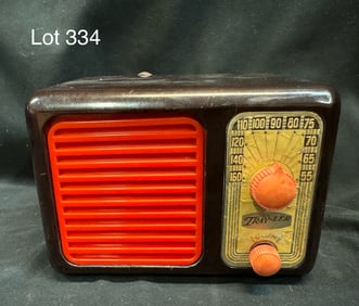 Vintage Trav-Ler 5504 Tube Table Radio