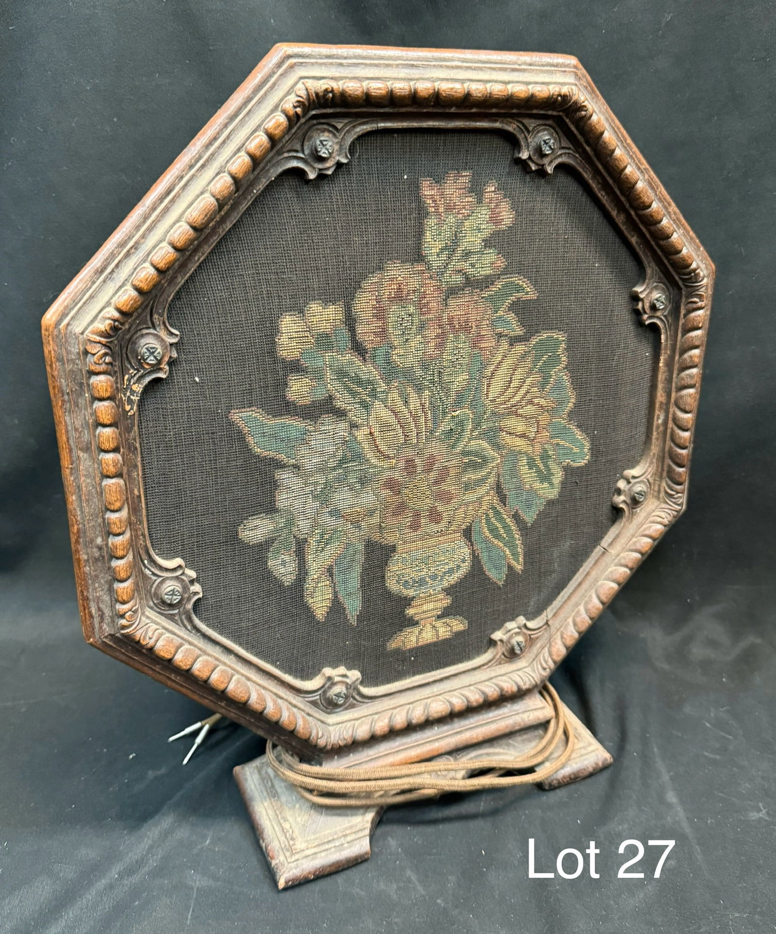 RCA 103 Octagonal Tapestry Speaker (1 of 8)