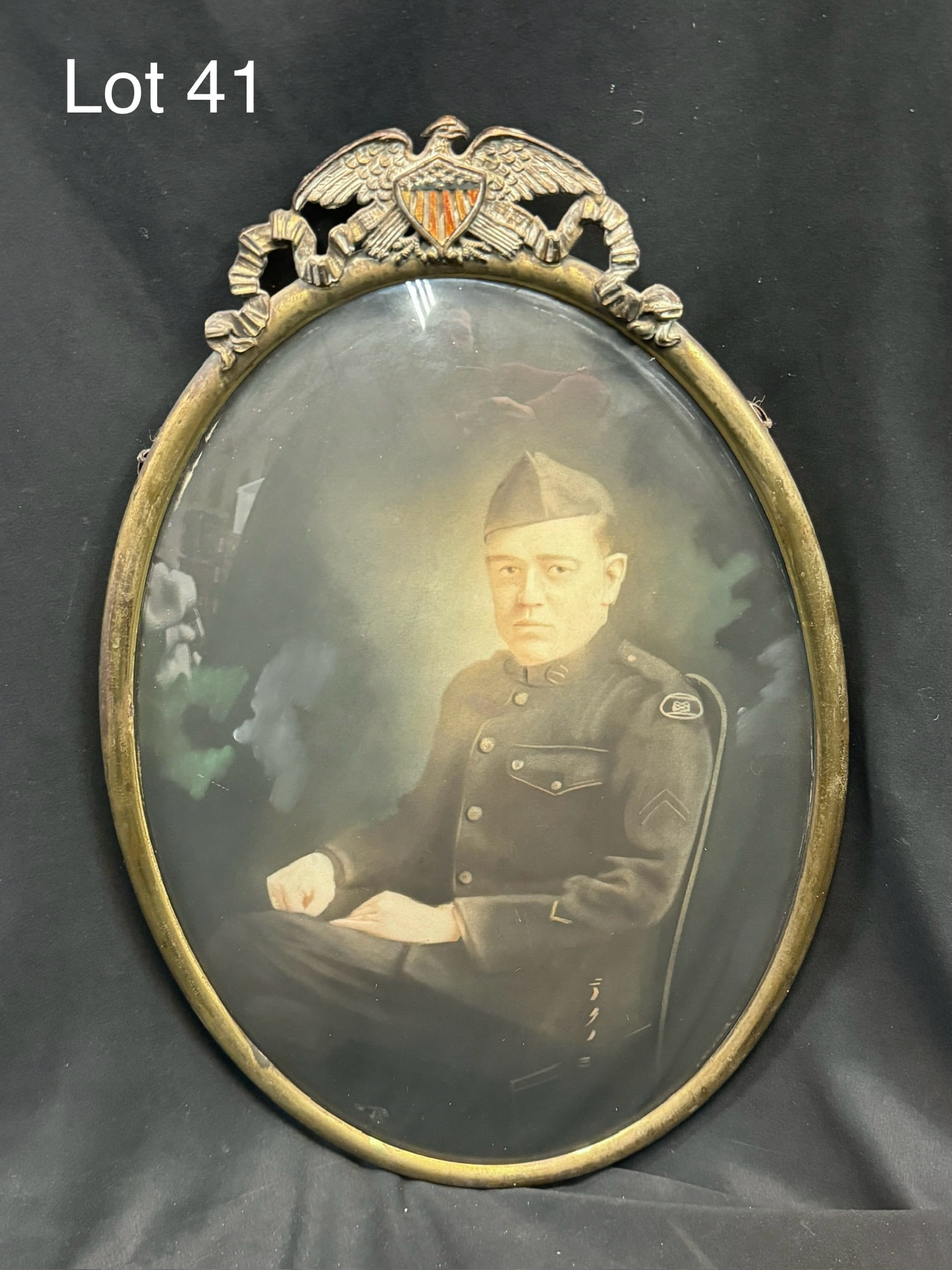 WWI U.S. Army Soldier Oval Framed Portrait (1 of 5)