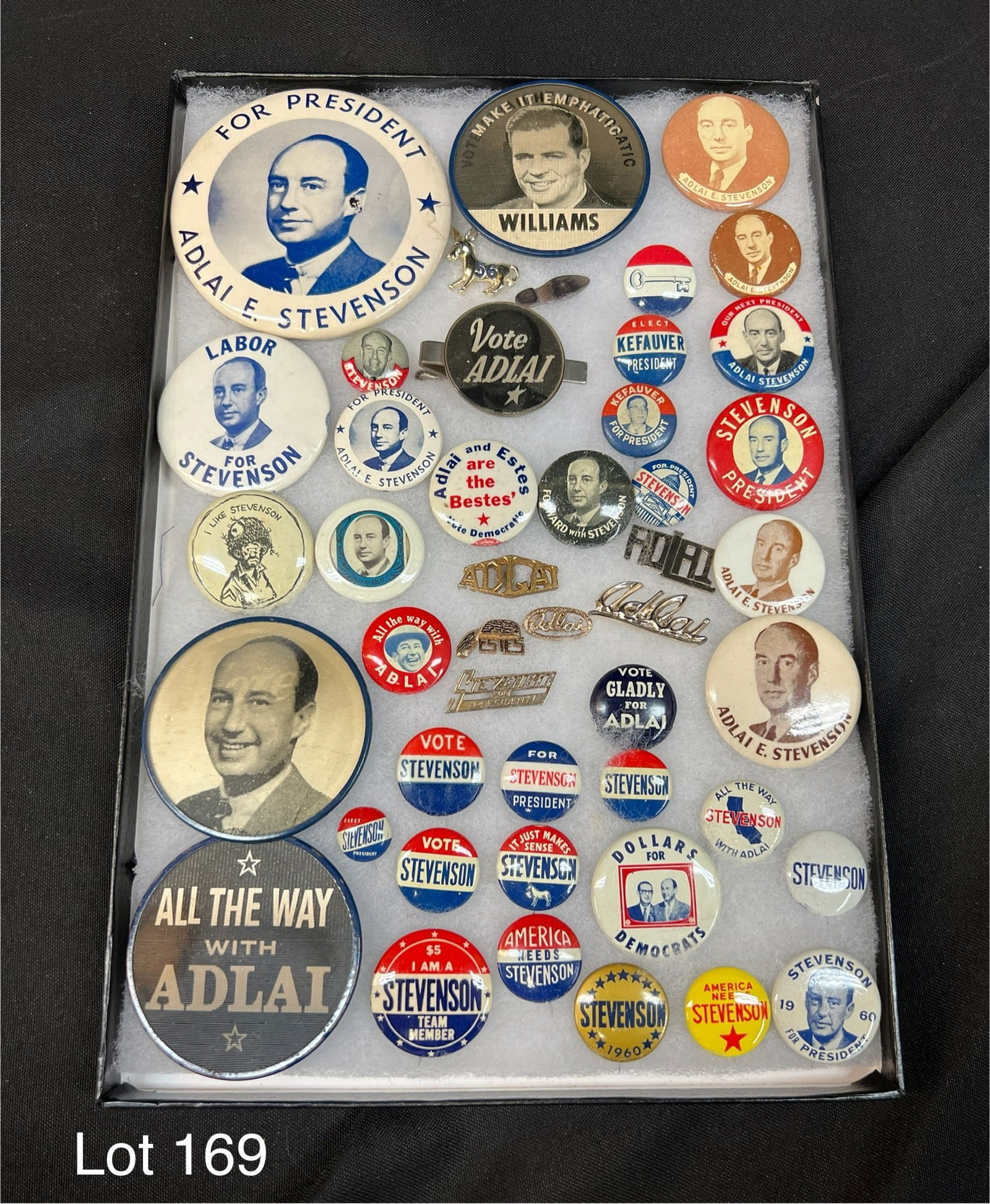 Huge Adlai Stevenson Campaign Pin Lot (1 of 15)