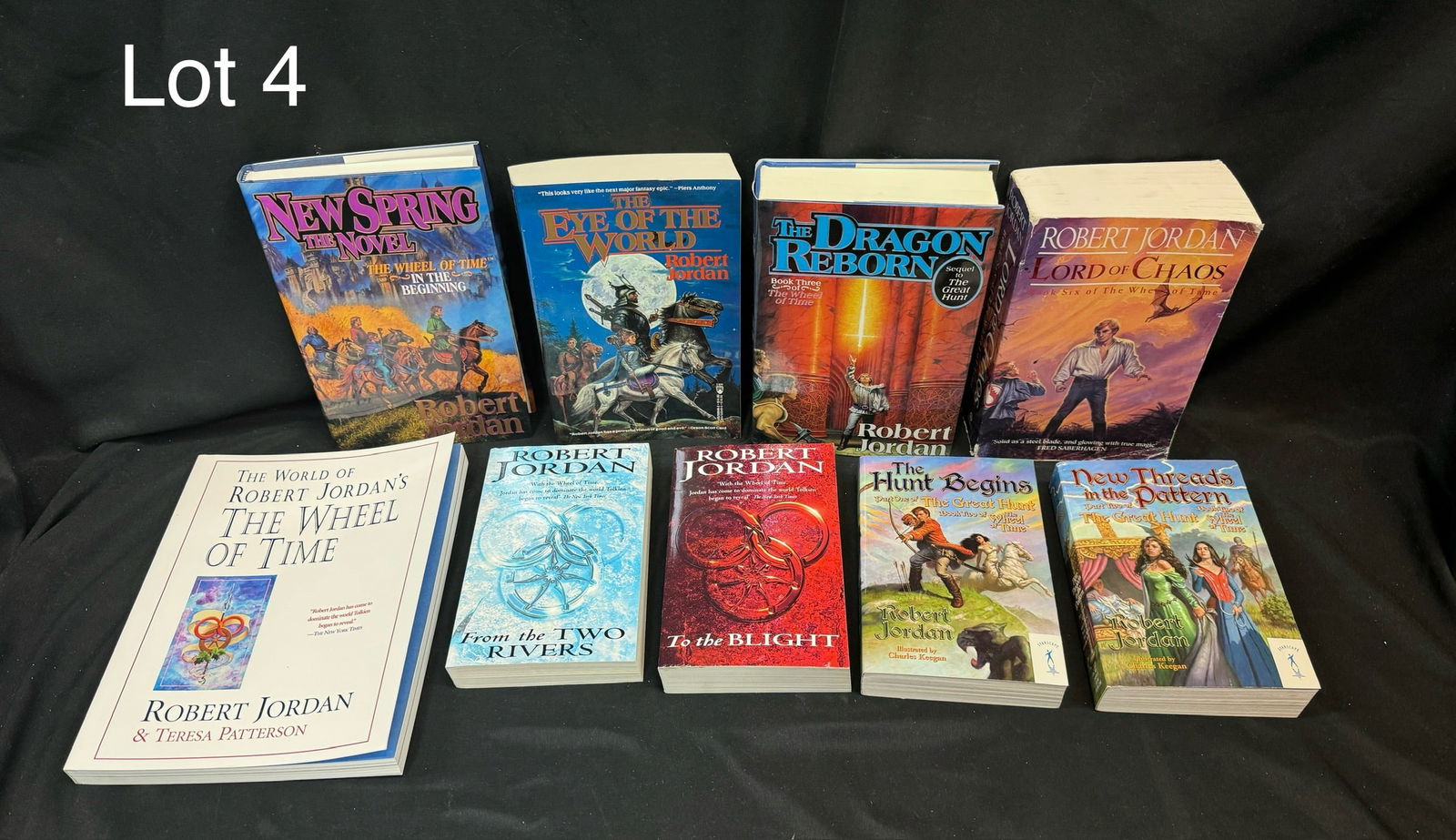Lot of Robert Jordan 'The Wheel of Time' Books (1 of 10)