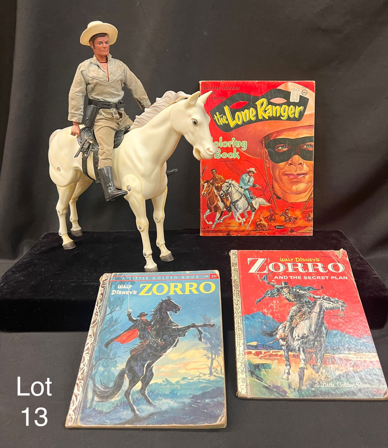 Group of Vintage Western Character Collectibles Including Lone Ranger and Zorro (1 of 10)