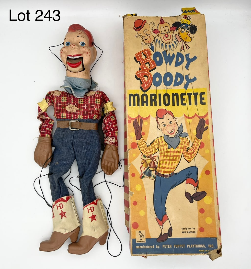 1950s "Howdy Doody" Marionette w/ Original Box (1 of 11)