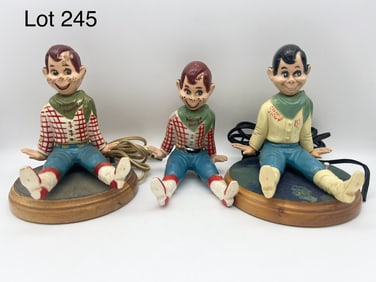 Lot of Vintage Howdy Doody Night Lights