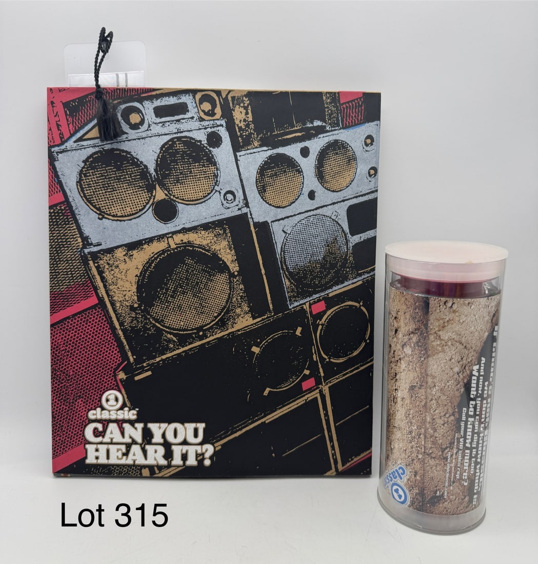VH1 Promotional Lot w/ Limited Edition Book & Watches (1 of 9)