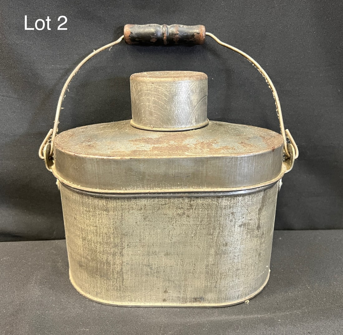 Vintage Tin Miners Lunch Pail (1 of 4)