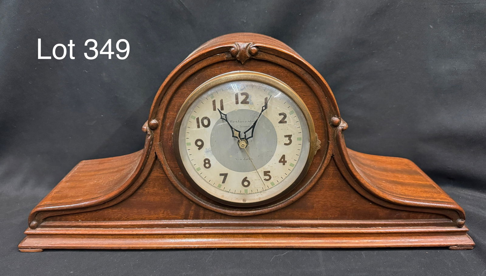 Vintage New Haven Westminster Electric Mantel Clock: A vintage New Haven Westminster electric mantel clock. NHS611-3260. Not tested.