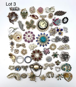 Very Nice Assortment of Vintage Brooches