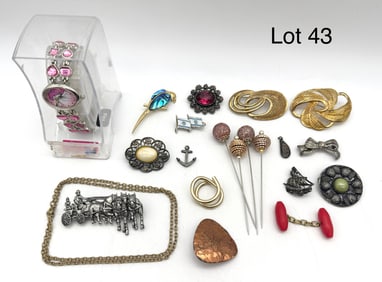 Collection of Assorted Vintage Costume Jewelry Inc Marcasite Silver Brooches