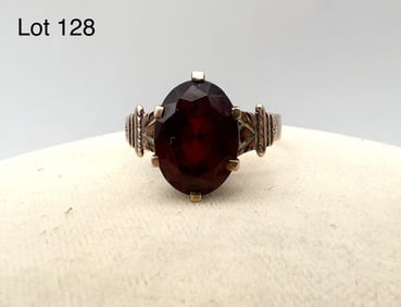 10K Yellow Gold Garnet Ring