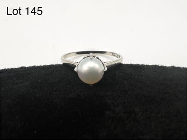 14K Gold Pearl Ring