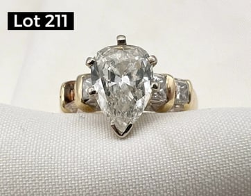 14 KT Yellow Gold Pear Shaped Diamond Engagement Ring