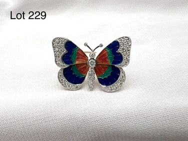18K Gold Diamond Butterfly Brooch