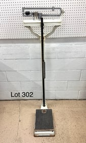 Antique Continental Scale Co. Doctor's Office Scale