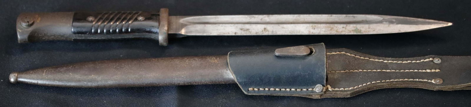 Militaria;  Bayonet & Scabbard - WW2 German Solingen Bayonet with metal scabbard.  9 3/4'' blade. (1 of 1)