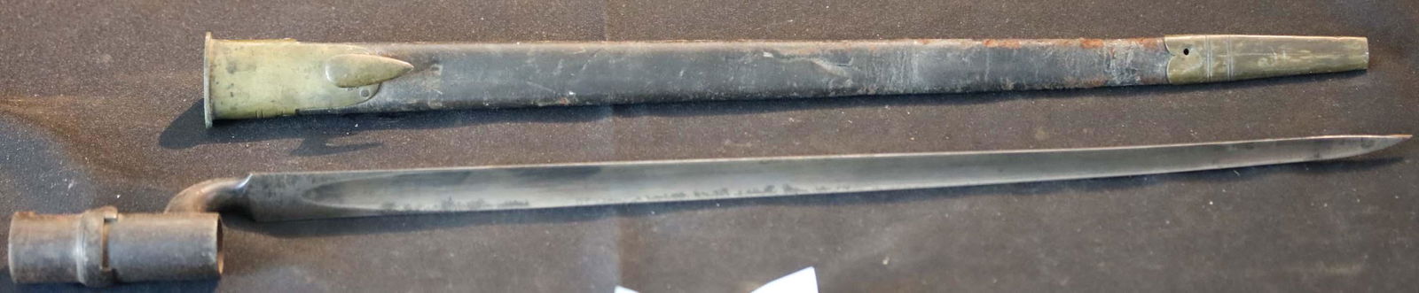 Militaria; Triangular Bayonet - Civil War Triangular Socket bayonet - 17'' blade. (1 of 1)
