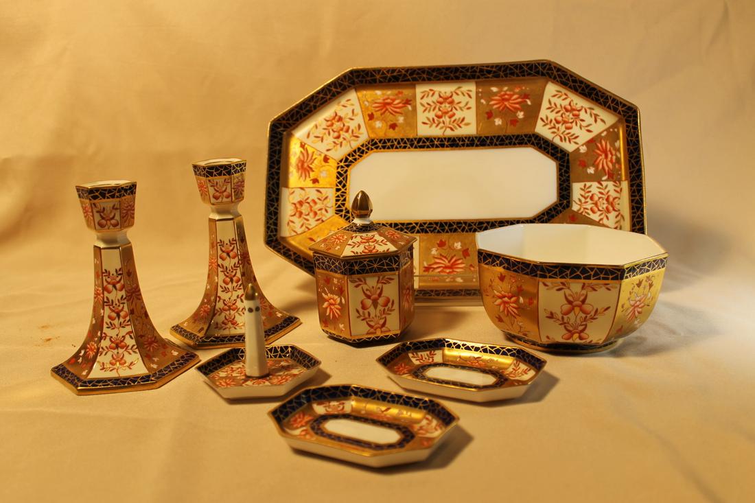 8 pieces of marked wedgwood lustreware including tray (1 of 6)