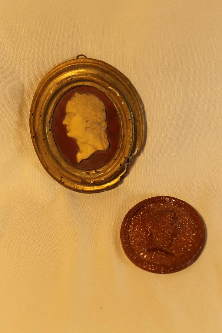 1. Stamped Wedgwood, Julius Ceasar 4" medalion in (1 of 5)