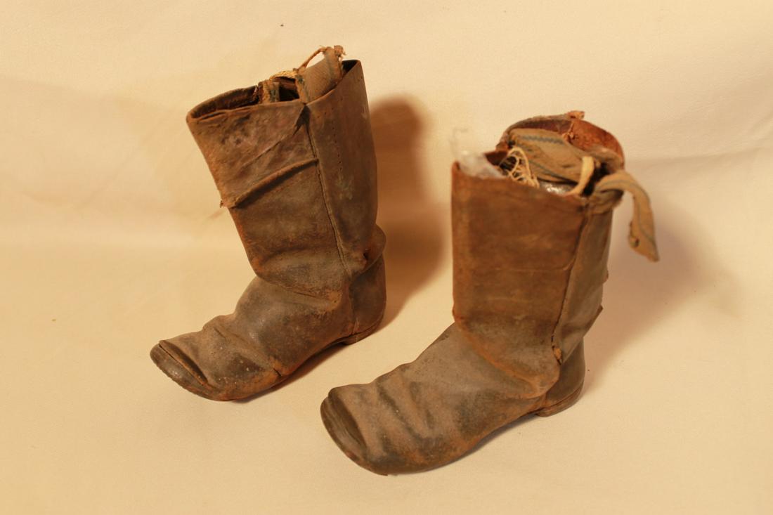 Todlers Western Style Boots: 19th century todler size western style boots, size is 61/2" tall by 6"