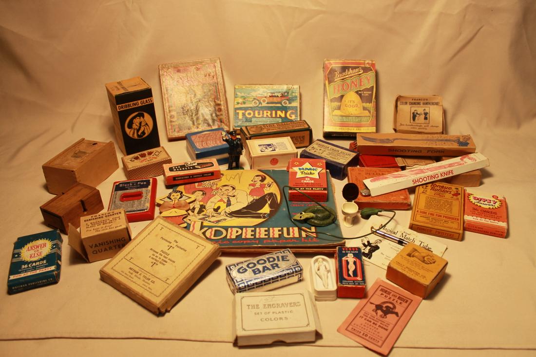 Box Lot of Magic and Game Items (1 of 1)