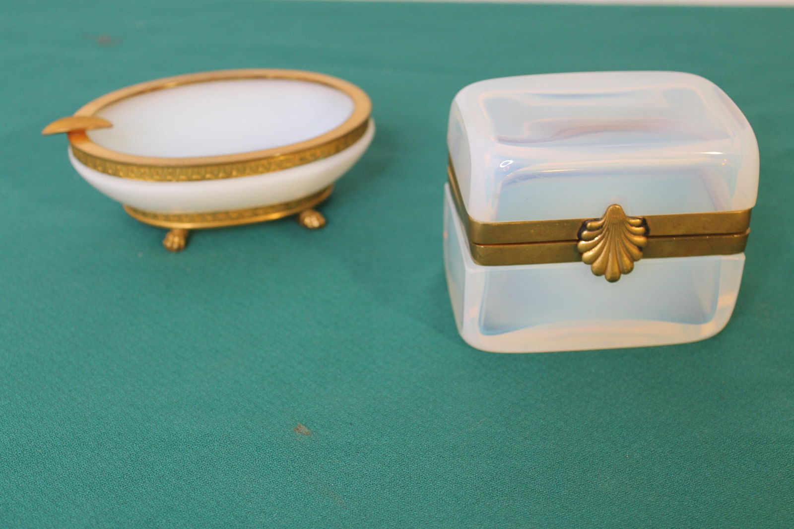 Lot of 2 Classical pieces (1 of 2)