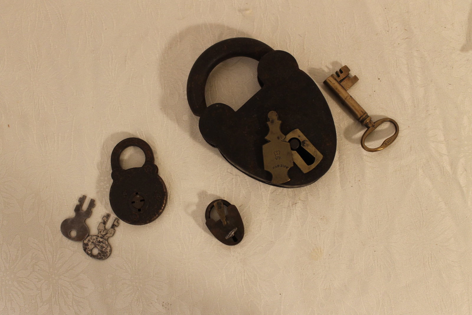 Lot of 3 Early Locks (1 of 1)