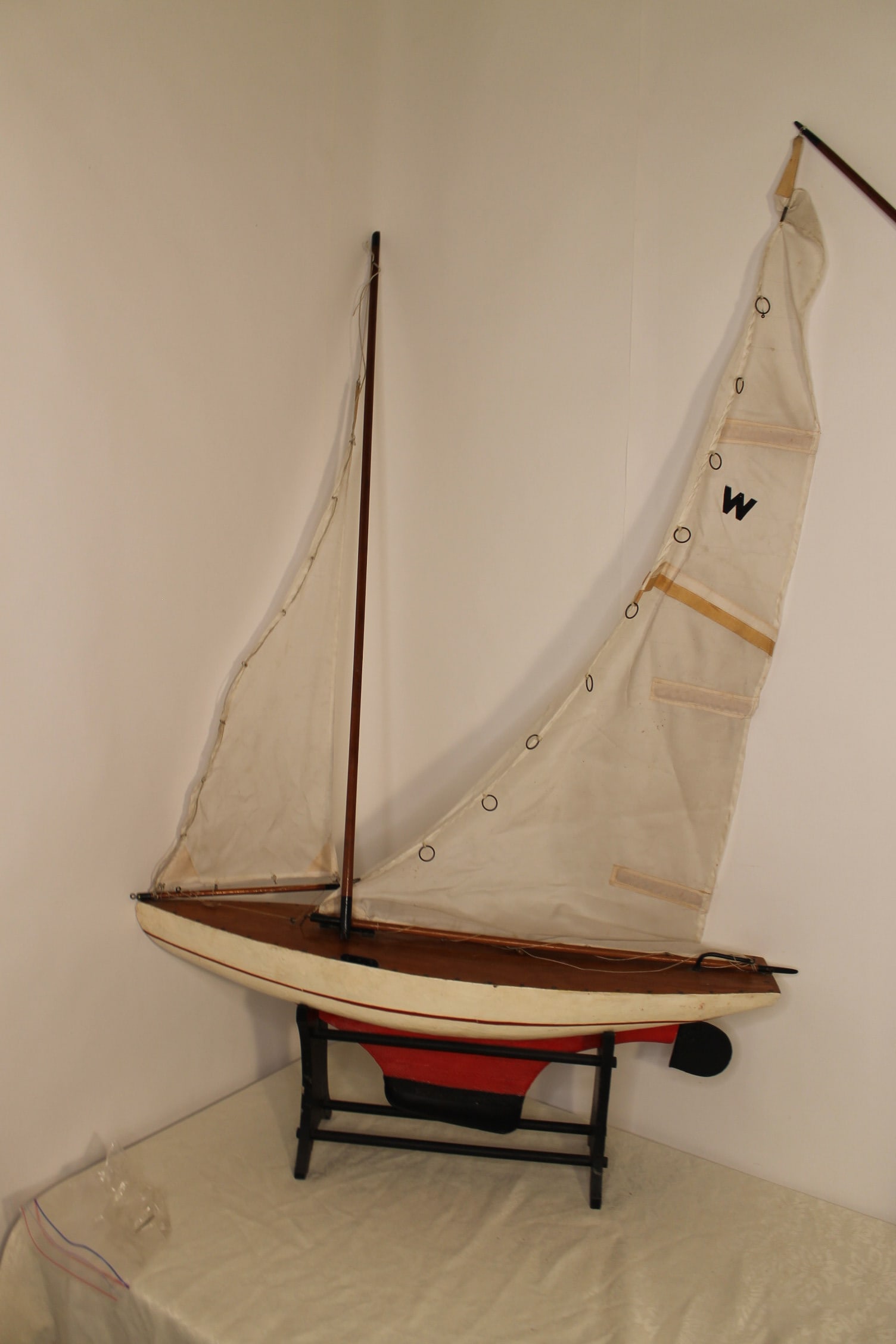 Late 19th, Early 20th Cent. Pond Boat: Late 19th, Early 20th Cent. Pond Boat Pond boat, sailboat with cloth sails, and moveable rudder, aprox 48" tall by 30 1/2" long