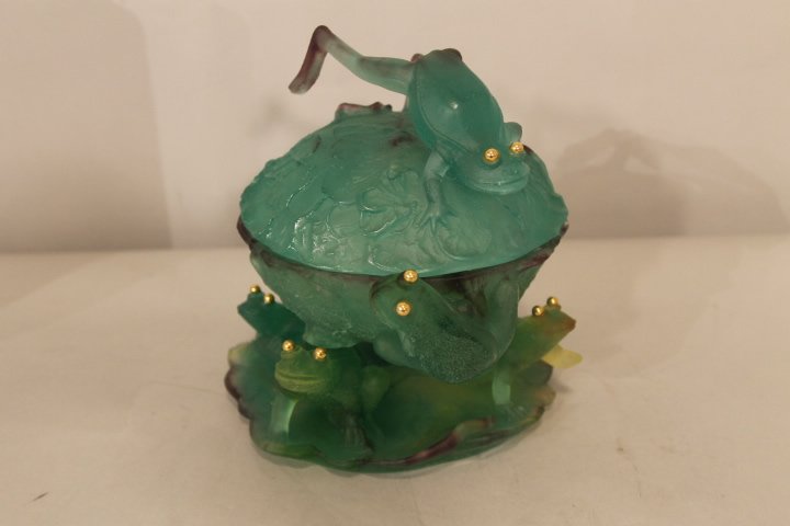 Daum Pate De Vere Frog Bowl: Signed Daum France bowl with figural frog form supports, and cover, size is 8" tall by 8" wide