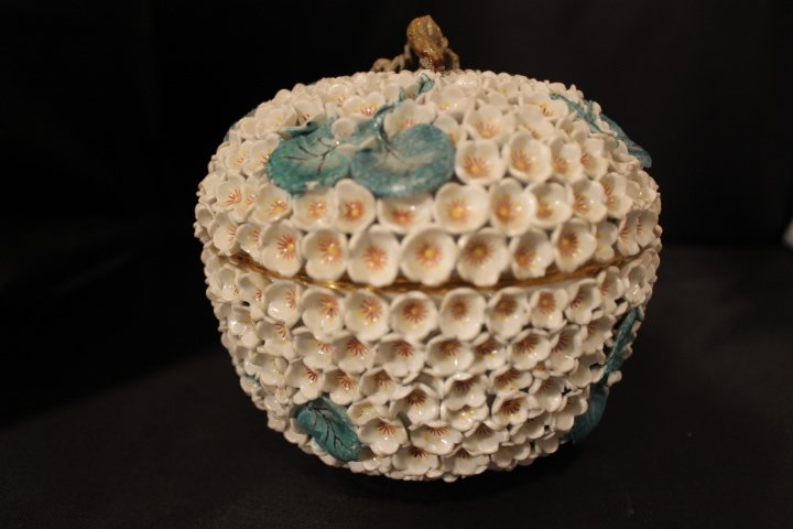 Wax Flower Design Meissen Box: Meissen covered porcelain box, wax flowers, cross sword marks on base