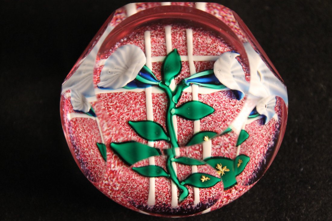 Charles Kaziun Jr Paperweight: Signed with gold bee and gold K, a double blue/white Convolvuli on white trellis,pink and white jasper ground, size is 2 3/8"