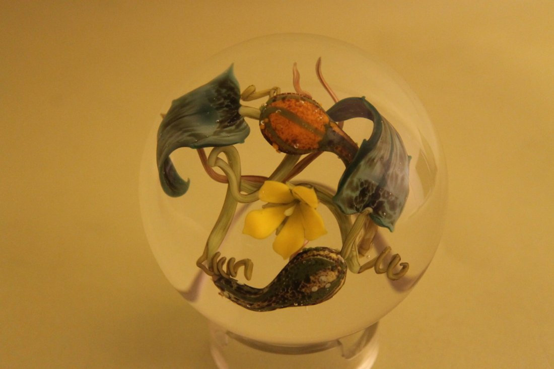 Paperweight 1987 Signature Cane S: Paul Stankard paperweight autumnal squash blossom and gourd. Signature cane with S, dated 1987, and C 134 or 9