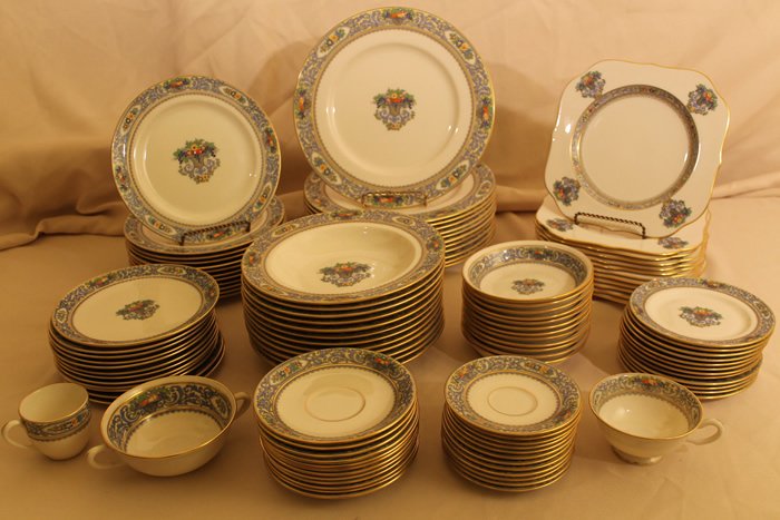 144 pc Set "The Autumn" Pattern by Lenox: 144 pc service for twelve by Lenox, 'The Autumn" pattern dinner service including round plates, 12 each, 10 1/2", 5 5/8", 7", 8 1/4", 12 square plates 8", saucers 5 1/2", cups, bowls, 5 3/8" & 8 1/2" 