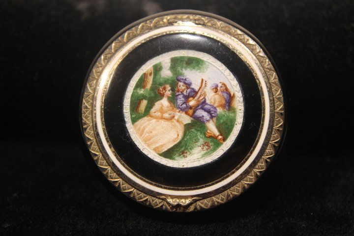 Silver Compact w/Courting Scene: Round enamel compact in silver with black enamel ground and courting scene