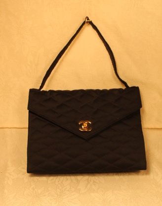 Chane lBlack Quilted Fabric Purse w/ Adjustable (1 of 6)