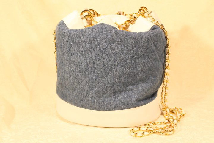 Chanel Vintage Bucket Tote Handbag (1 of 6)