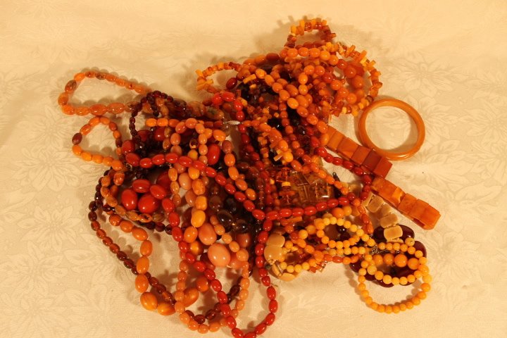 Lot of Beaded Necklaces & Bracelets (1 of 6)