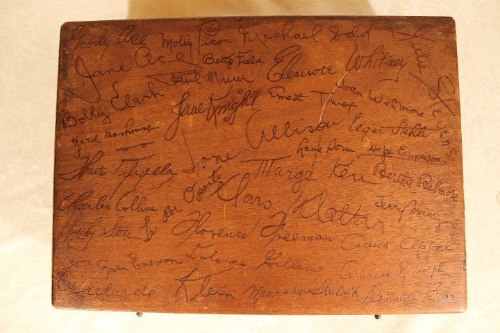 Make-Up Case with over 50 Autographs (1 of 5)