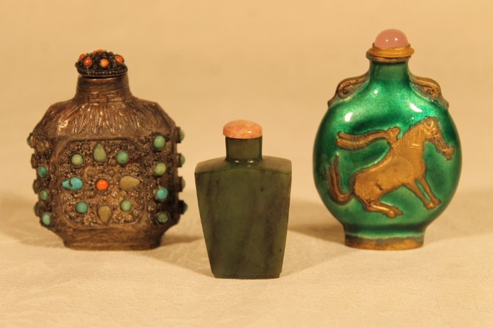 Three Snuff Bottles, Oriental (1 of 9)